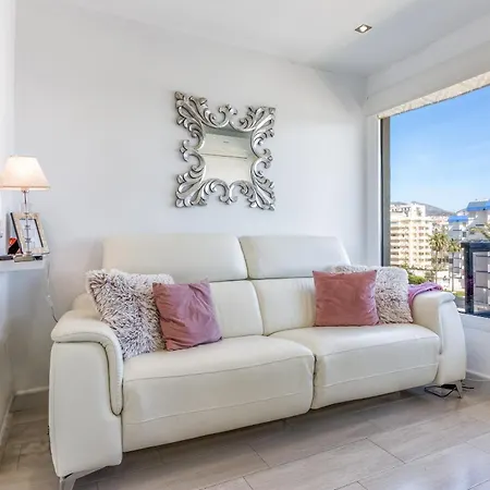 Vivi Homes - Pulpo Pool, Balcony & Sea View Appartement *