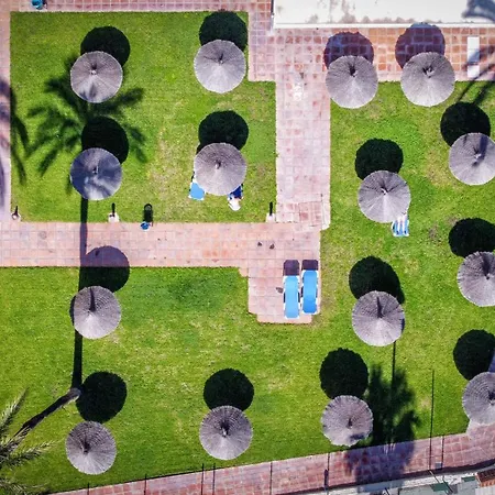 Appartement Vivi Homes - Pulpo Pool, Balcony & Sea View *